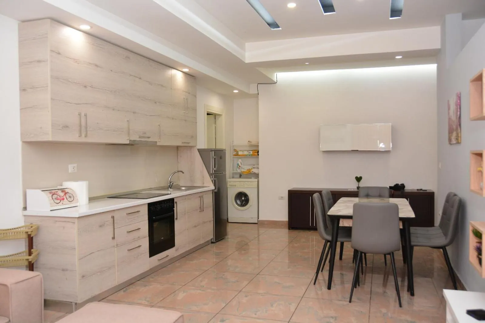 B&C Apartment Vlore 0*,